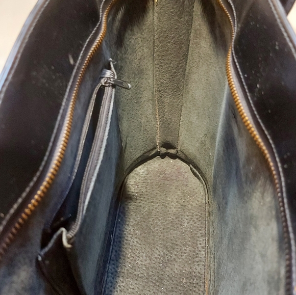 $✨ 4/100 $✨. HARDBODY HAND BAG EPI SAINT - Picture 8 of 10